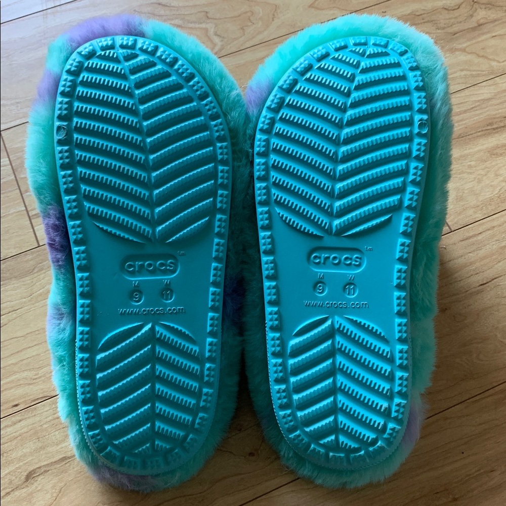 CROCS Monsters Sulley Classic Cozy Sandals unisex - Picture 6 of 11